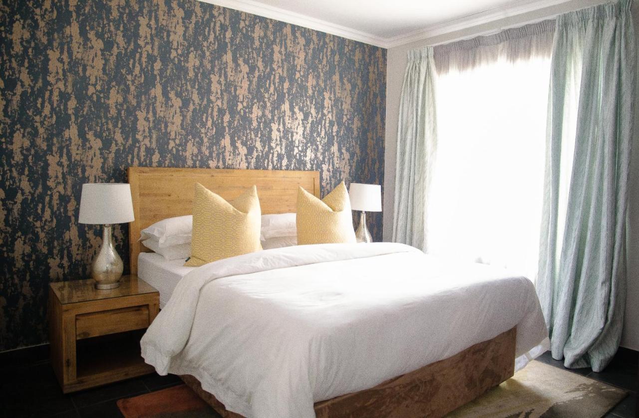 3 Lux Suites Мидделбург Экстерьер фото